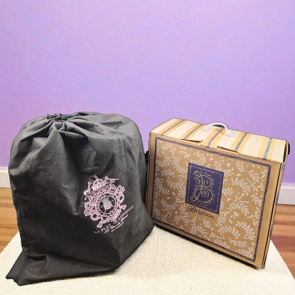 **Limited edition, dog carrier Brighton My Flat In London. Perfect Like New - Picture 10 of 15